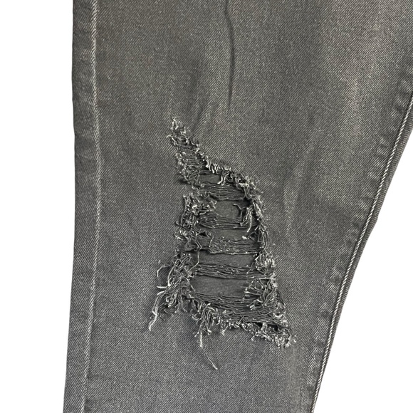So Jeans 13/31W Black Distressed High Rise Mom Frayed Hem Grunge Streetwear NEW - Picture 5 of 14